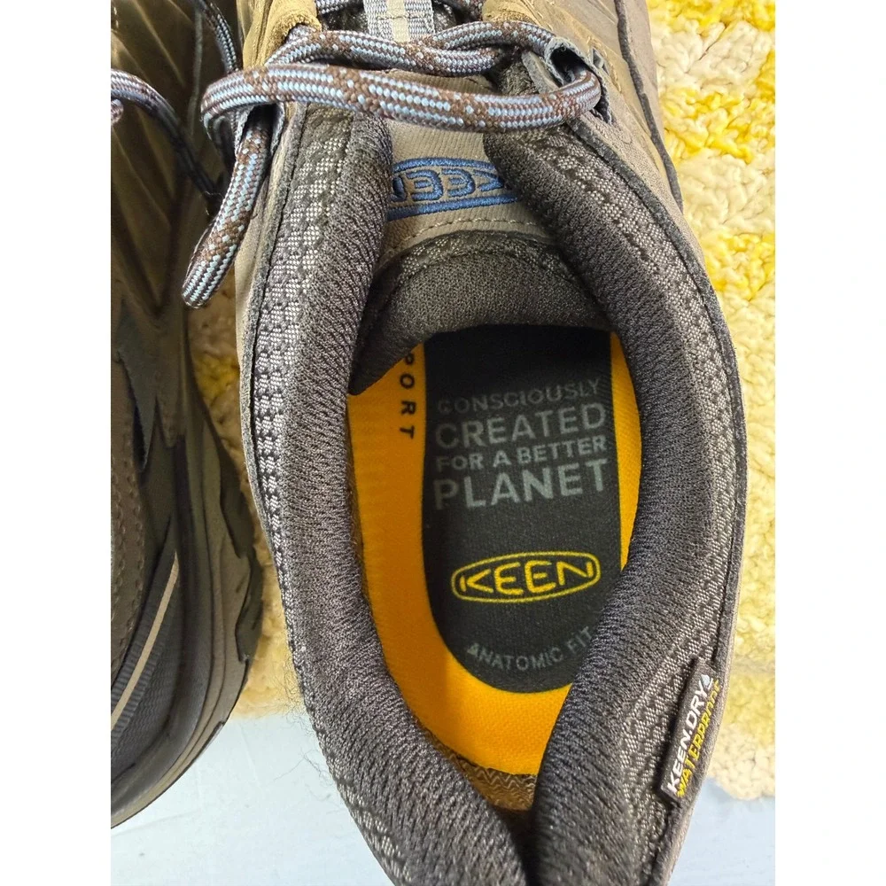 Keen Voyageur Mens 11 Waterproof Hiking Shoes Brown Gray Low Top 1017785